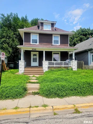 $149,500 | 1015 18th Avenue, Rock Island, IL 61201
