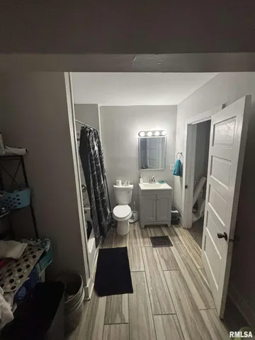 $149,500 | 1015 18th Avenue, Rock Island, IL 61201