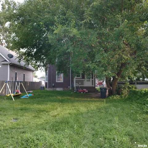 $149,500 | 1015 18th Avenue, Rock Island, IL 61201