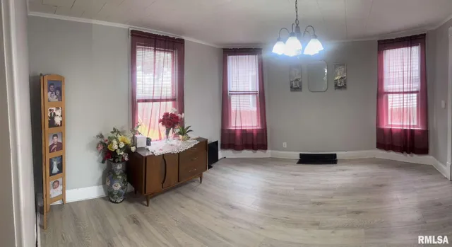 $149,500 | 1015 18th Avenue, Rock Island, IL 61201