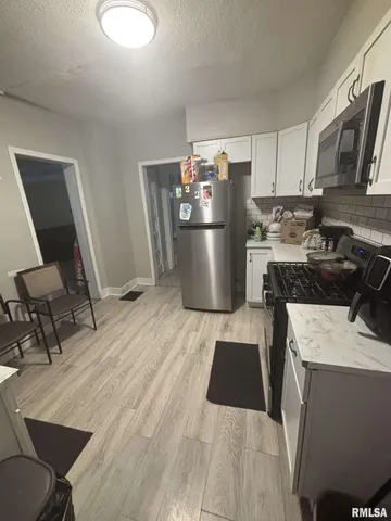 $149,500 | 1015 18th Avenue, Rock Island, IL 61201