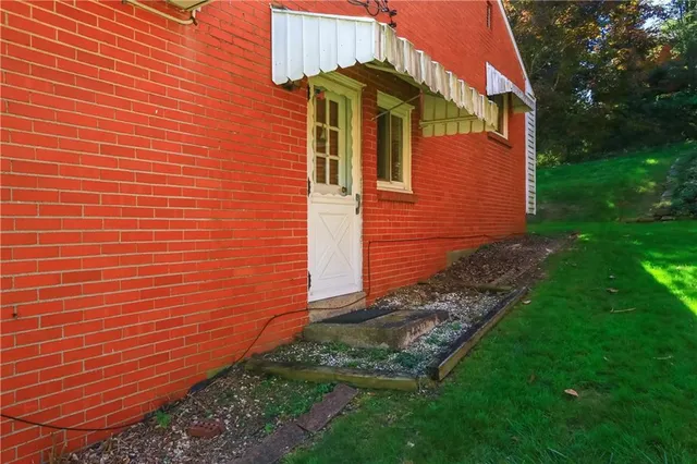 $279,900 | 2423 McMonagle Avenue, Pittsburgh, PA 15216