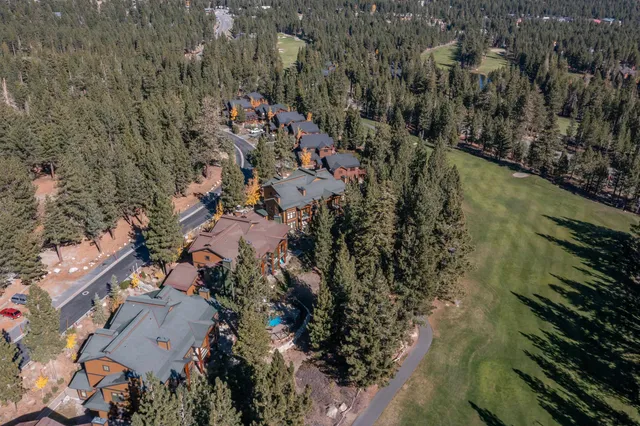 $1,100,000 | 2004 Sierra Star Parkway, Unit 18, Mammoth Lakes, CA 93546