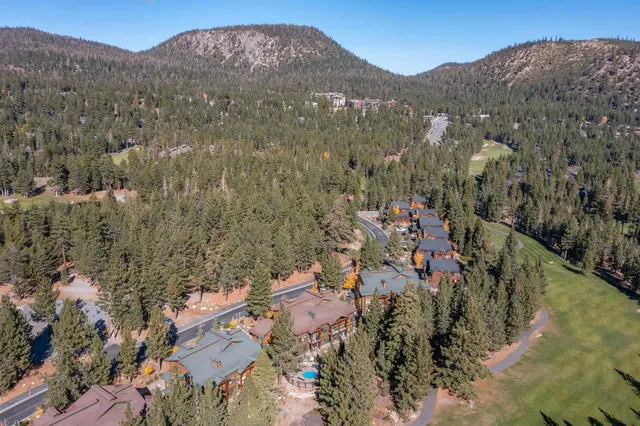 $1,100,000 | 2004 Sierra Star Parkway, Unit 18, Mammoth Lakes, CA 93546