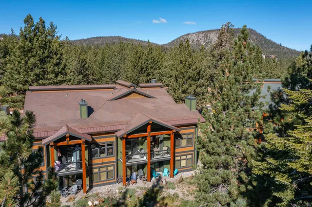 $1,100,000 | 2004 Sierra Star Parkway, Unit 18, Mammoth Lakes, CA 93546