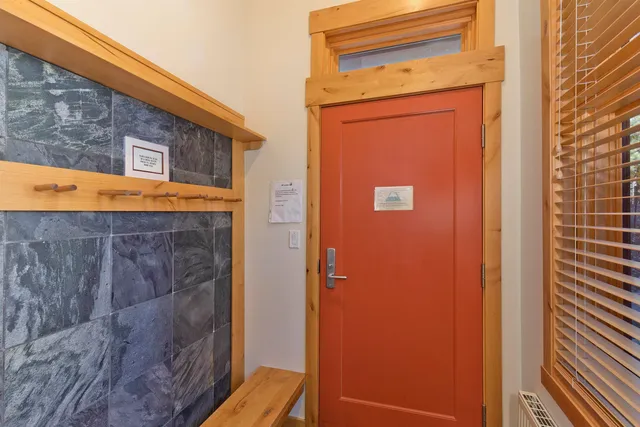 $1,100,000 | 2004 Sierra Star Parkway, Unit 18, Mammoth Lakes, CA 93546