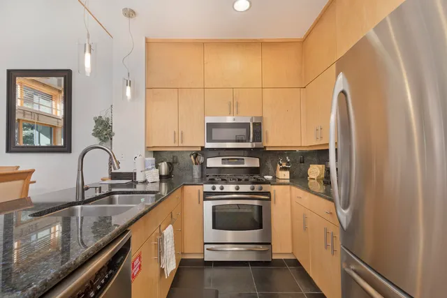 $1,100,000 | 2004 Sierra Star Parkway, Unit 18, Mammoth Lakes, CA 93546