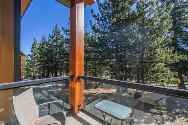$1,100,000 | 2004 Sierra Star Parkway, Unit 18, Mammoth Lakes, CA 93546