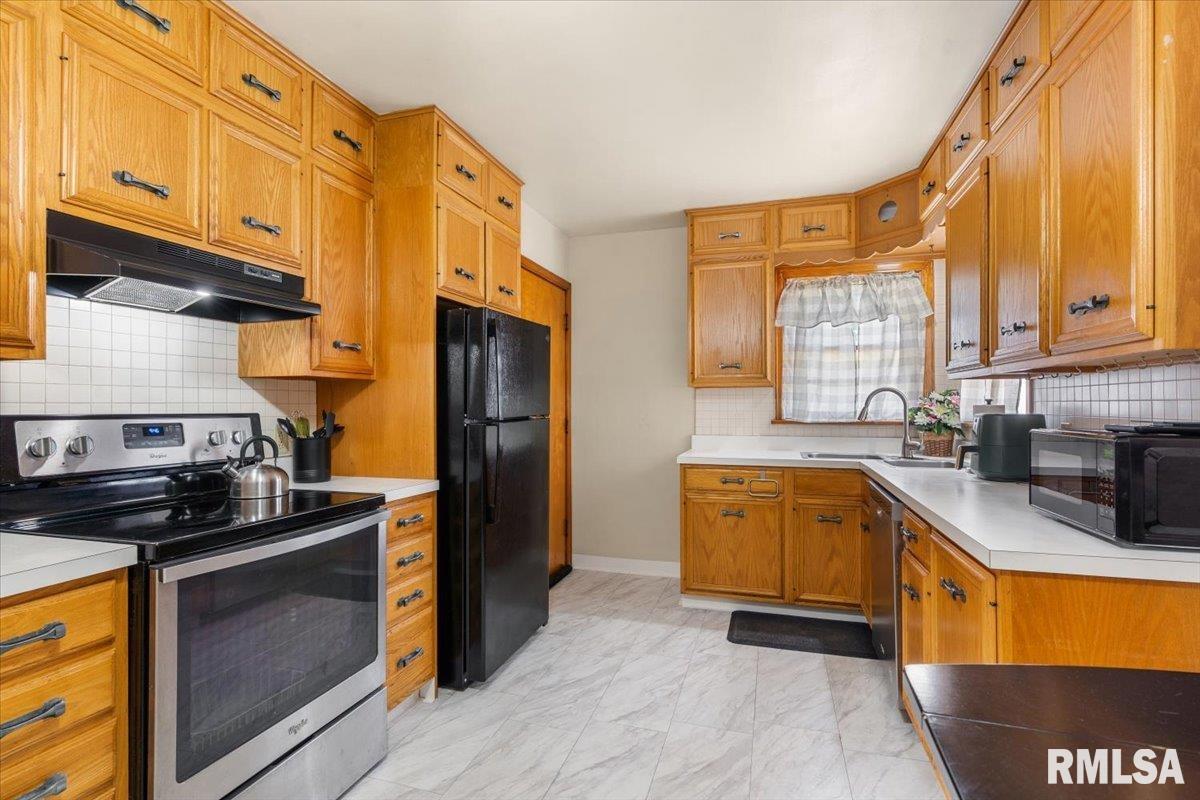 749 North Walnut Street Springfield, IL 62702 - Photo 11 of 40