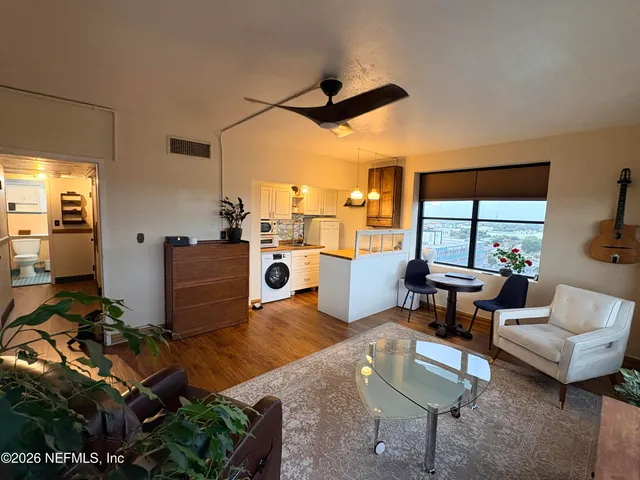 $100,000 | 311 West Ashley Street, Unit 1107, Jacksonville, FL 32202