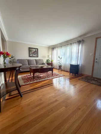 $410,500 | 10631 South Lori Lane, Palos Hills, IL 60465