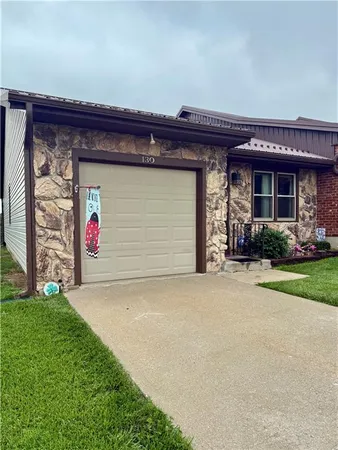 $196,000 | 130 Ryans Way, St. Joseph, MO 64506