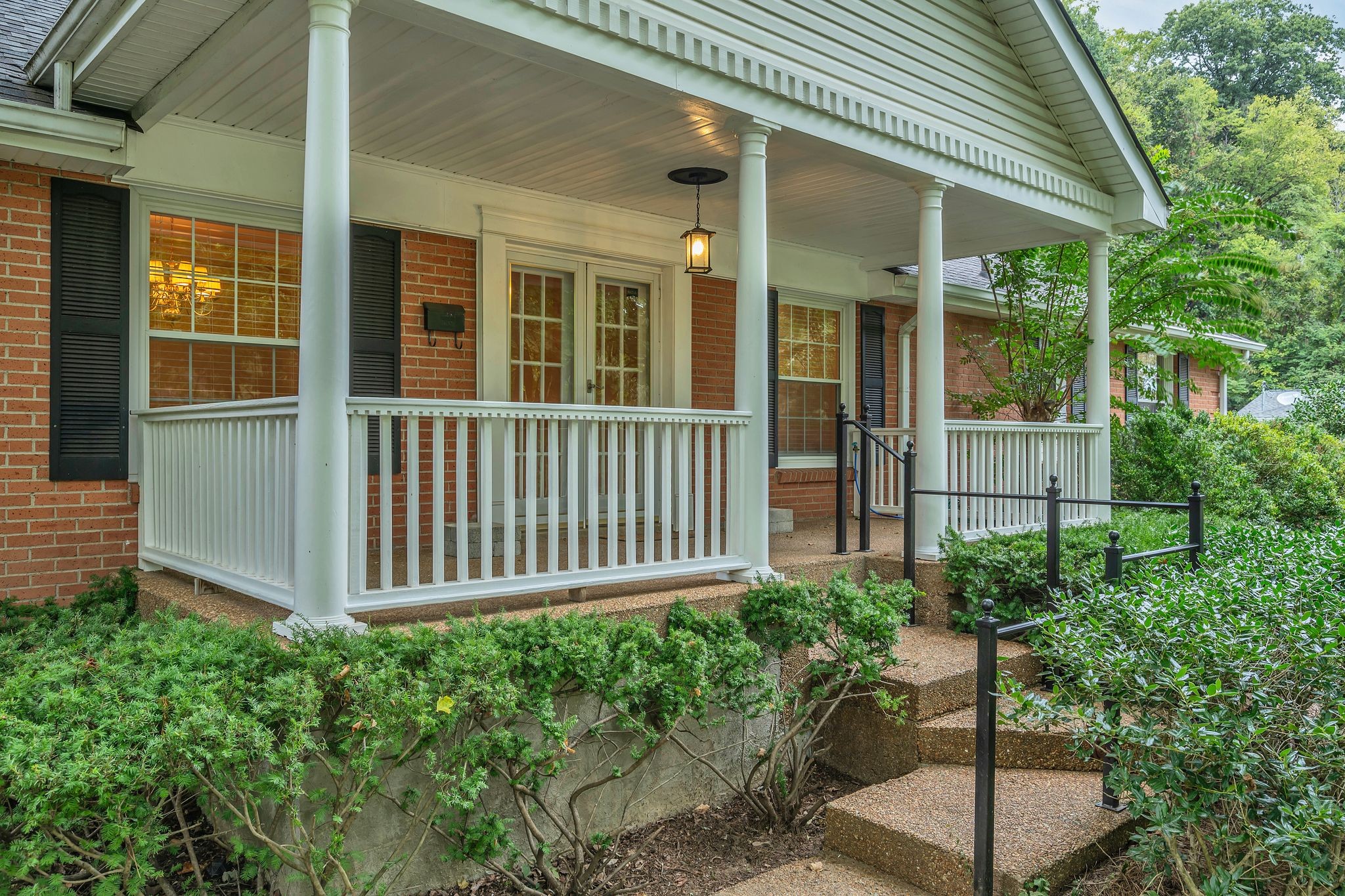 6620 Ellesmere Road Nashville, TN 37205 - Photo 5 of 45 Relax on the charning covered front porch and take in the amazing views.
