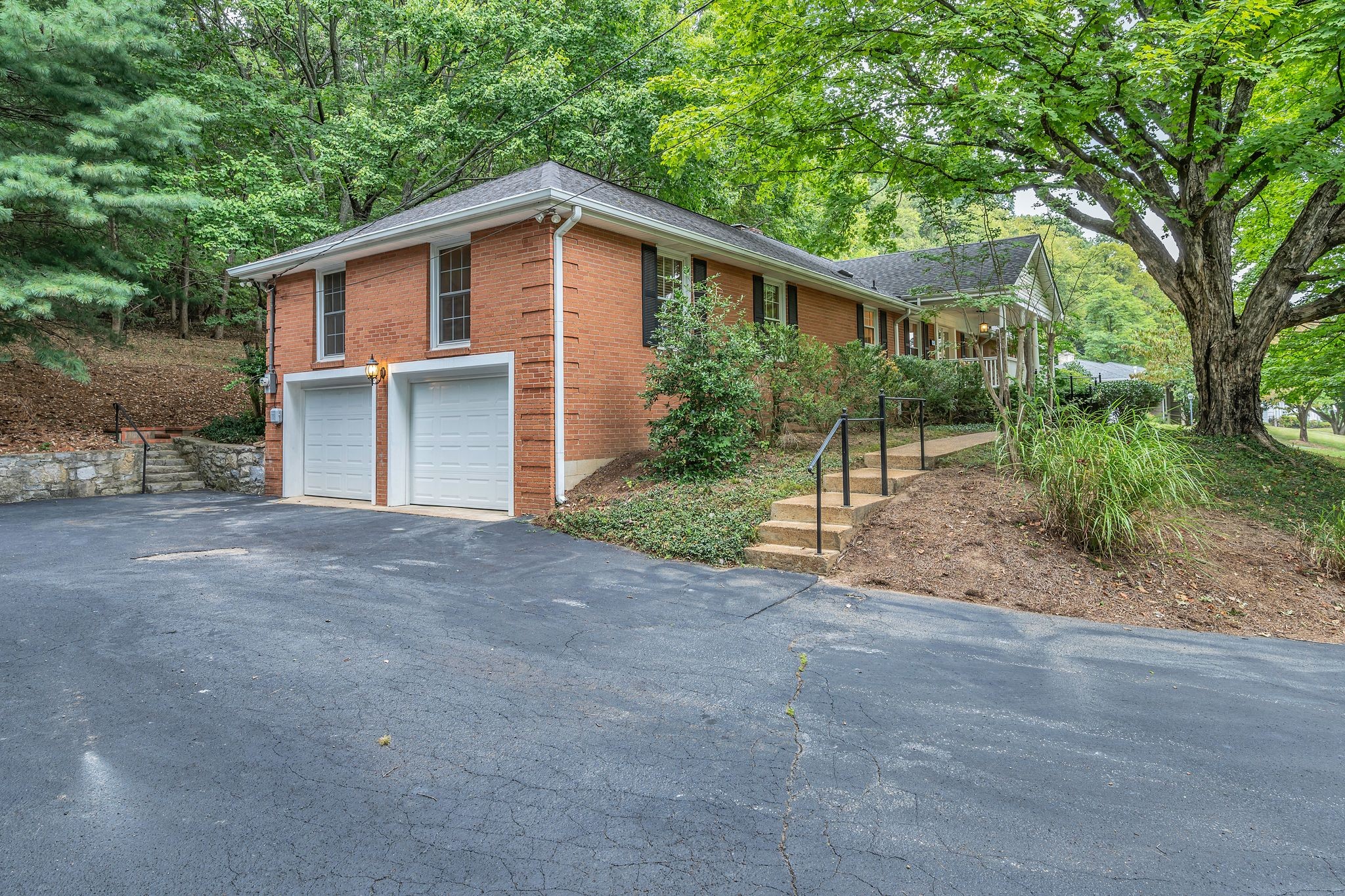 6620 Ellesmere Road Nashville, TN 37205 - Photo 6 of 45 Gallery Image 6