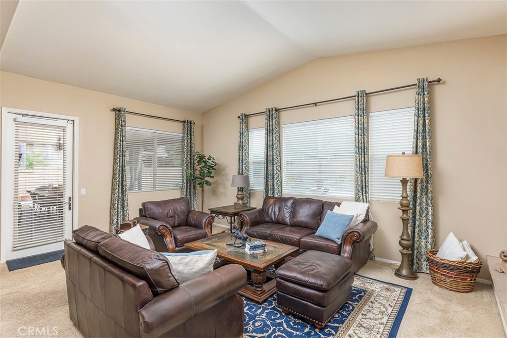 43922 Country Ridge Court Temecula, CA 92592 - Photo 19 of 61 Family Room