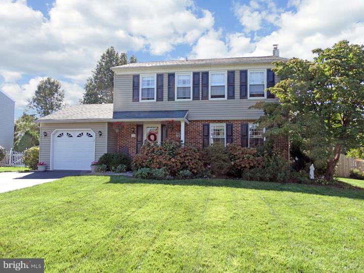 152 Chilton Road Langhorne, PA 19047 - Photo 1 of 14 Exterior Front