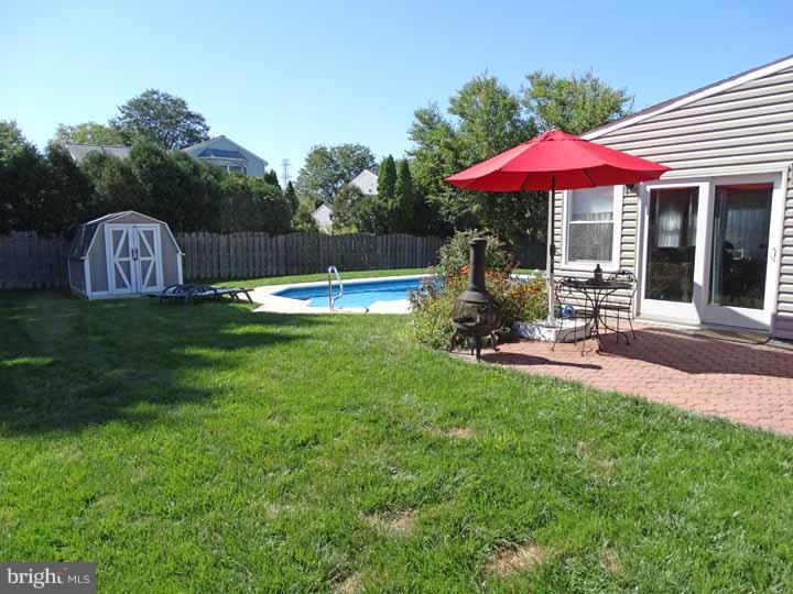152 Chilton Road Langhorne, PA 19047 - Photo 11 of 14 Patio