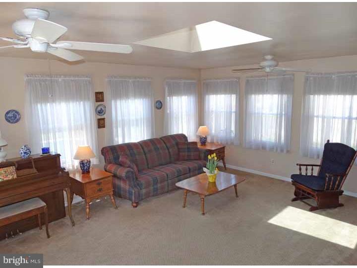 152 Chilton Road Langhorne, PA 19047 - Photo 9 of 14 Family Room