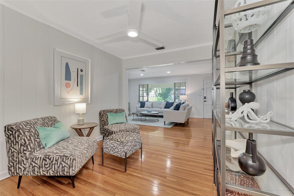 1726 Floyd Street Sarasota, FL 34239 - Photo 16 of 52 a living room with furniture and a couch