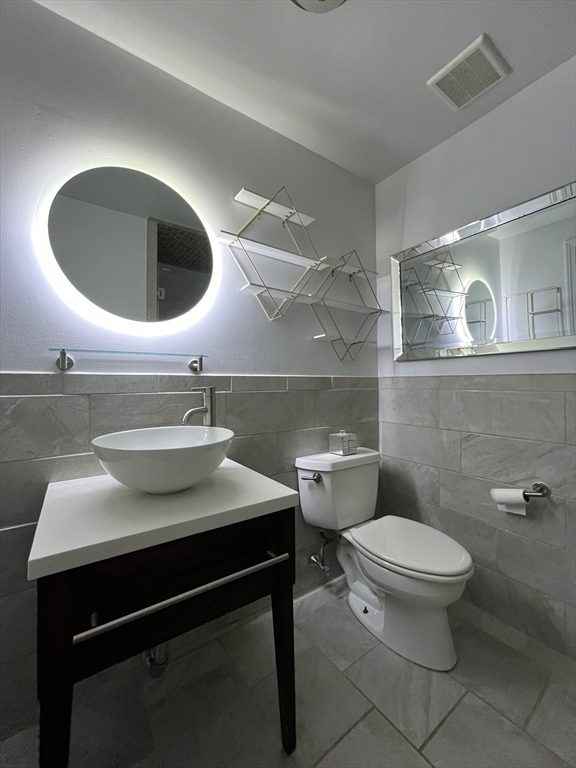 90 Roper Street, Unit A Lowell, MA 01852 - Photo 2 of 24