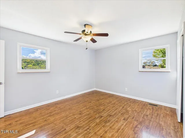 $190,000 | 161 Gardenia Drive, Ewing, VA 24248