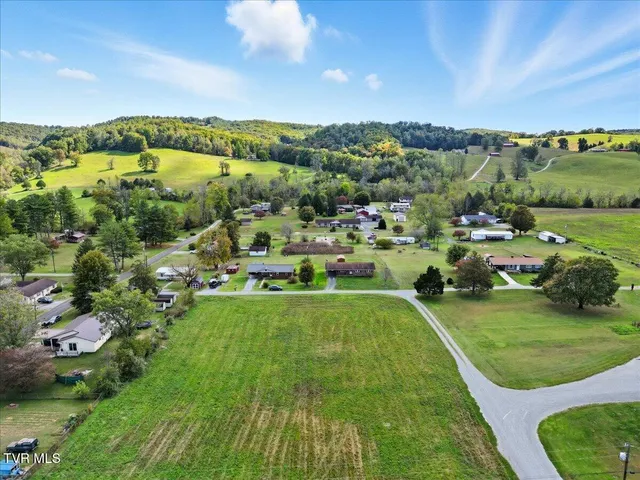 $190,000 | 161 Gardenia Drive, Ewing, VA 24248