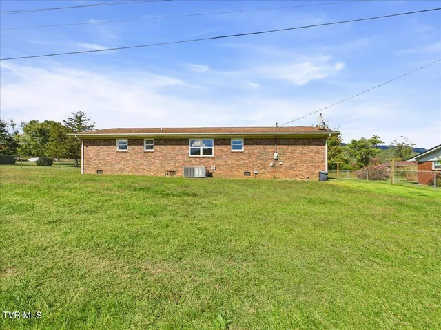 $190,000 | 161 Gardenia Drive, Ewing, VA 24248