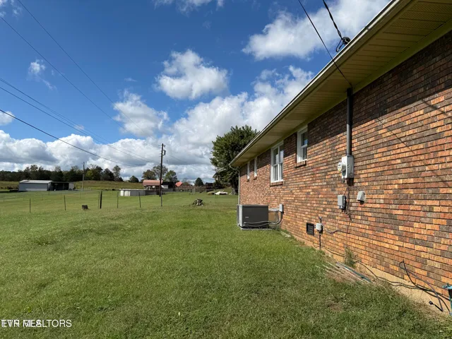 $190,000 | 161 Gardenia Drive, Ewing, VA 24248