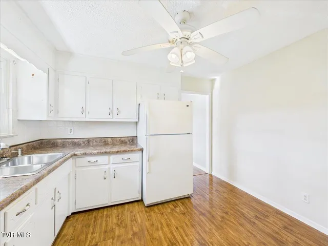 $190,000 | 161 Gardenia Drive, Ewing, VA 24248