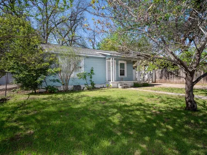 $575,000 | 746 Springdale Road, Austin, TX 78702