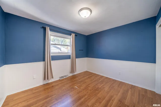 $199,900 | 1020 Mesa Drive, Peoria, IL 61607