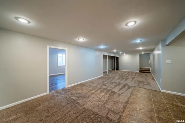 $199,900 | 1020 Mesa Drive, Peoria, IL 61607