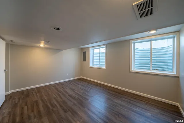 $199,900 | 1020 Mesa Drive, Peoria, IL 61607