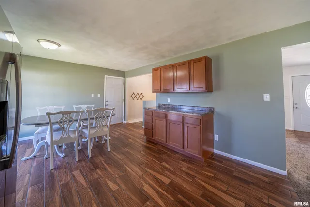 $199,900 | 1020 Mesa Drive, Peoria, IL 61607