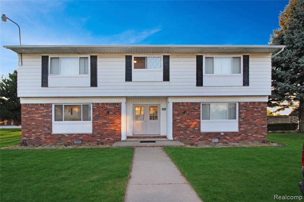 24024 Hall Road, Unit 2 Clinton Township, MI 48036 - Photo 1 of 10