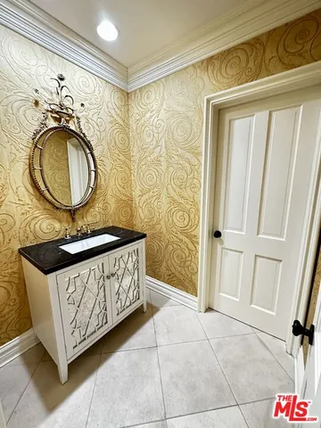 $11,900 | 9612 Arby Drive, Beverly Hills, CA 90210