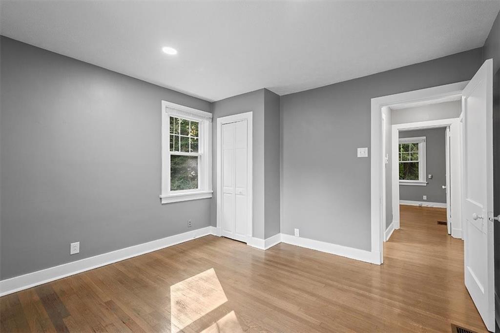 916 McNeilly Road Pittsburgh, PA 15226 - Photo 17 of 42 Gallery Image 17