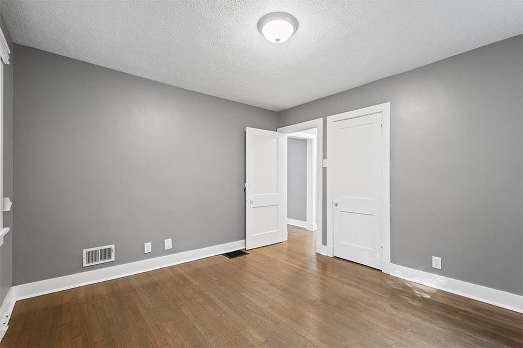 916 McNeilly Road Pittsburgh, PA 15226 - Photo 18 of 42 Gallery Image 18