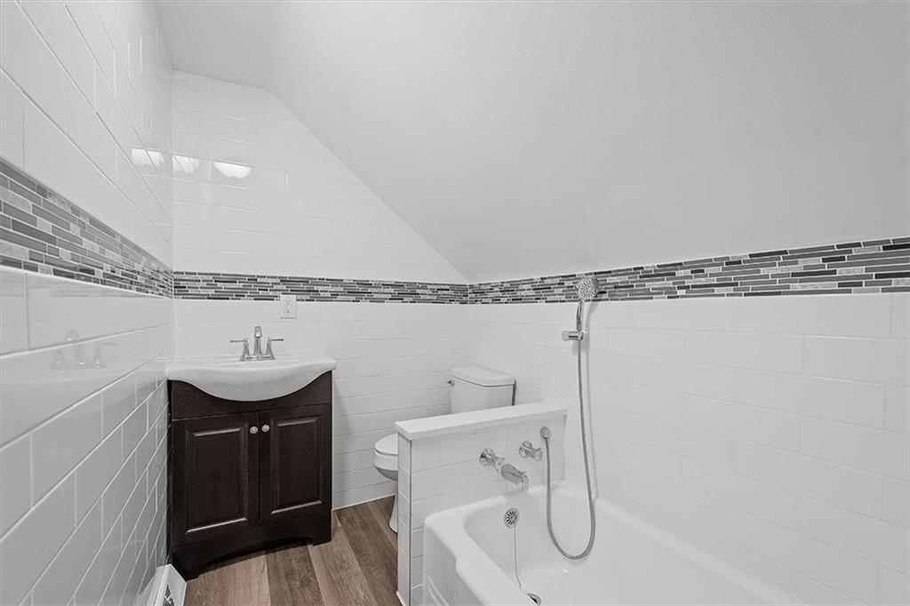916 McNeilly Road Pittsburgh, PA 15226 - Photo 29 of 42 2nd floor