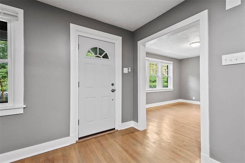 916 McNeilly Road Pittsburgh, PA 15226 - Photo 6 of 42 Gallery Image 6
