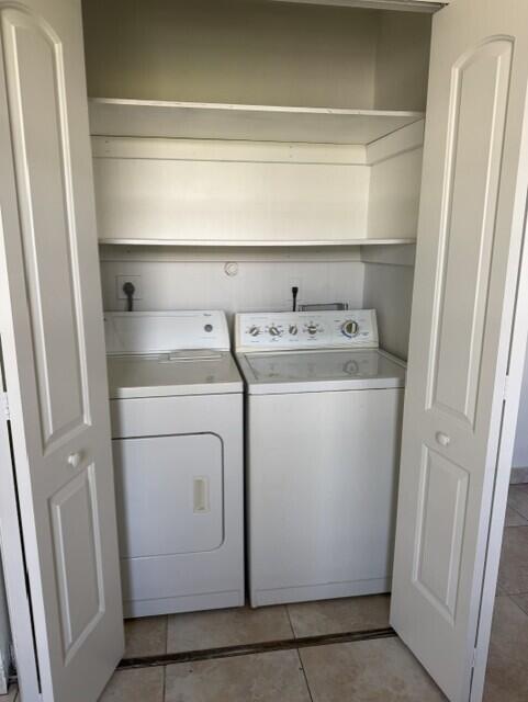 5848 Lincoln Street, Unit AB Hollywood, FL 33021 - Photo 8 of 8 laun