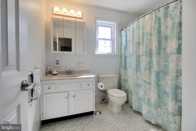 $675,000 | 107 David Lane, Lansdale, PA 19446