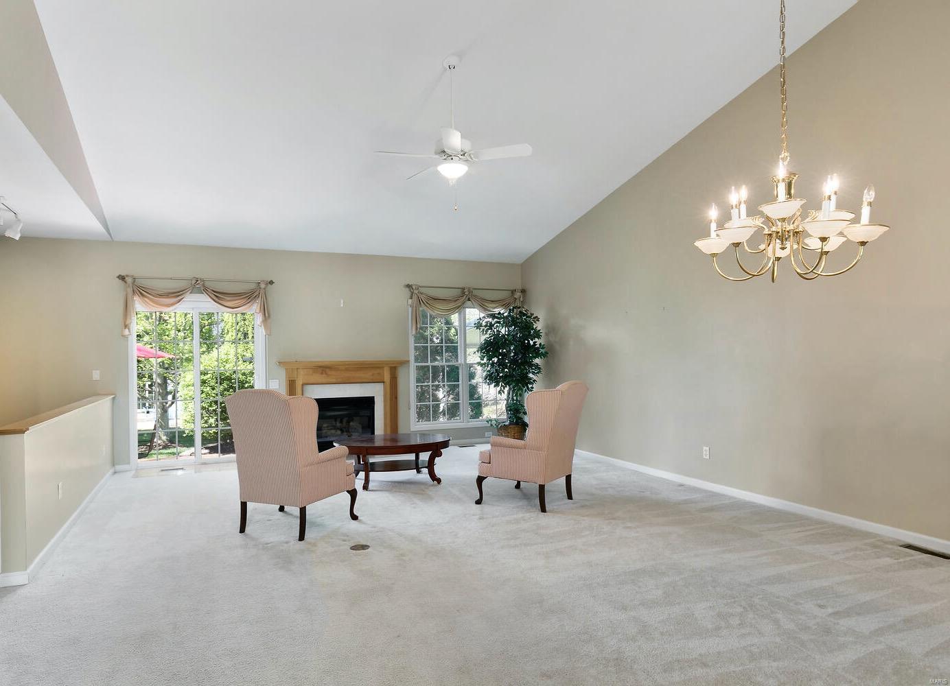 40 Bayswater Road St. Louis, MO 63128 - Photo 5 of 20 Gallery Image 5