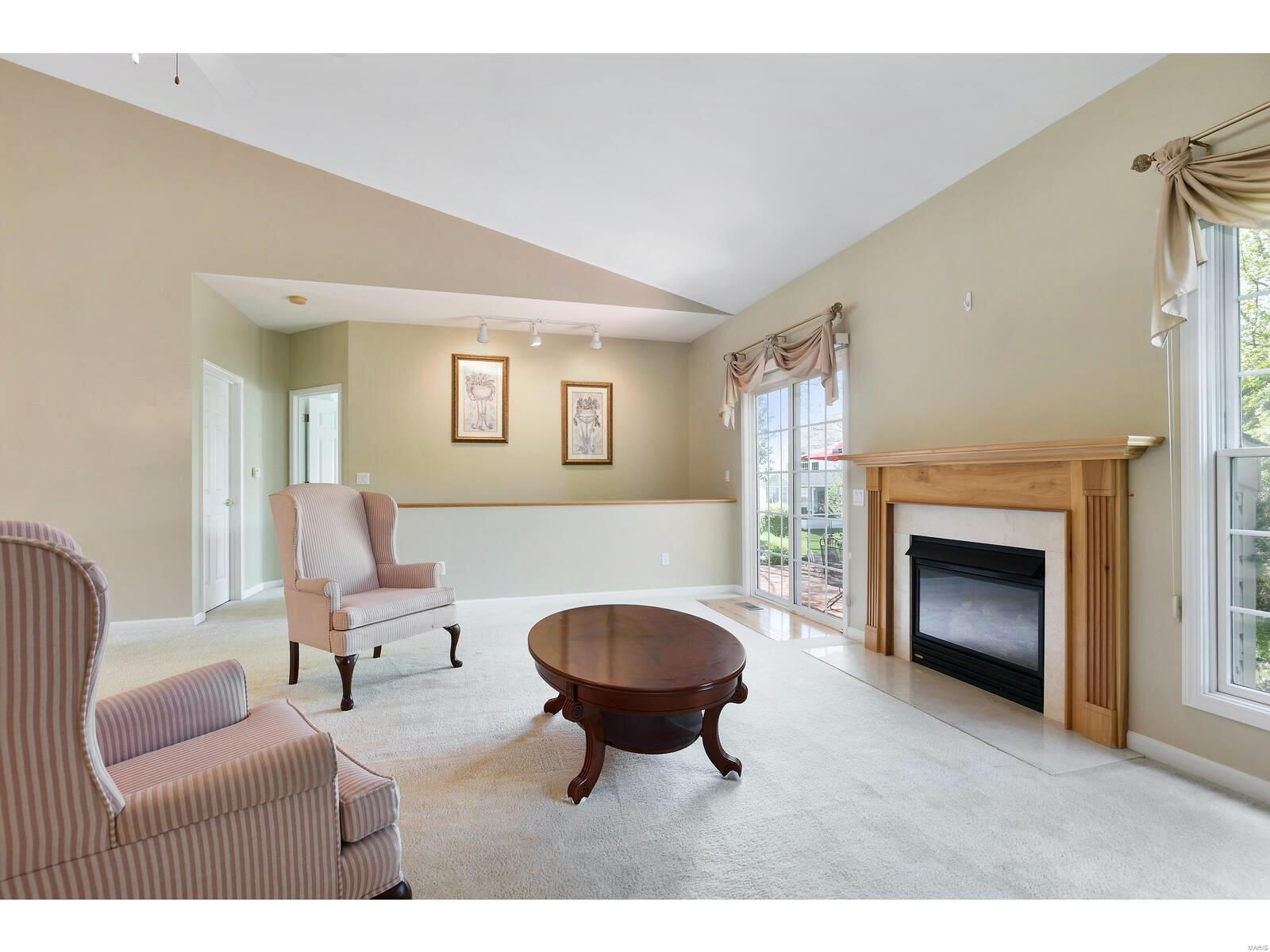 40 Bayswater Road St. Louis, MO 63128 - Photo 7 of 20 Gallery Image 7