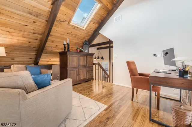 $1,090,000 | 70 Sidney School Road, Annandale, NJ 08801