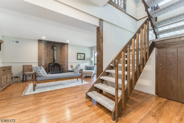 $1,090,000 | 70 Sidney School Road, Annandale, NJ 08801