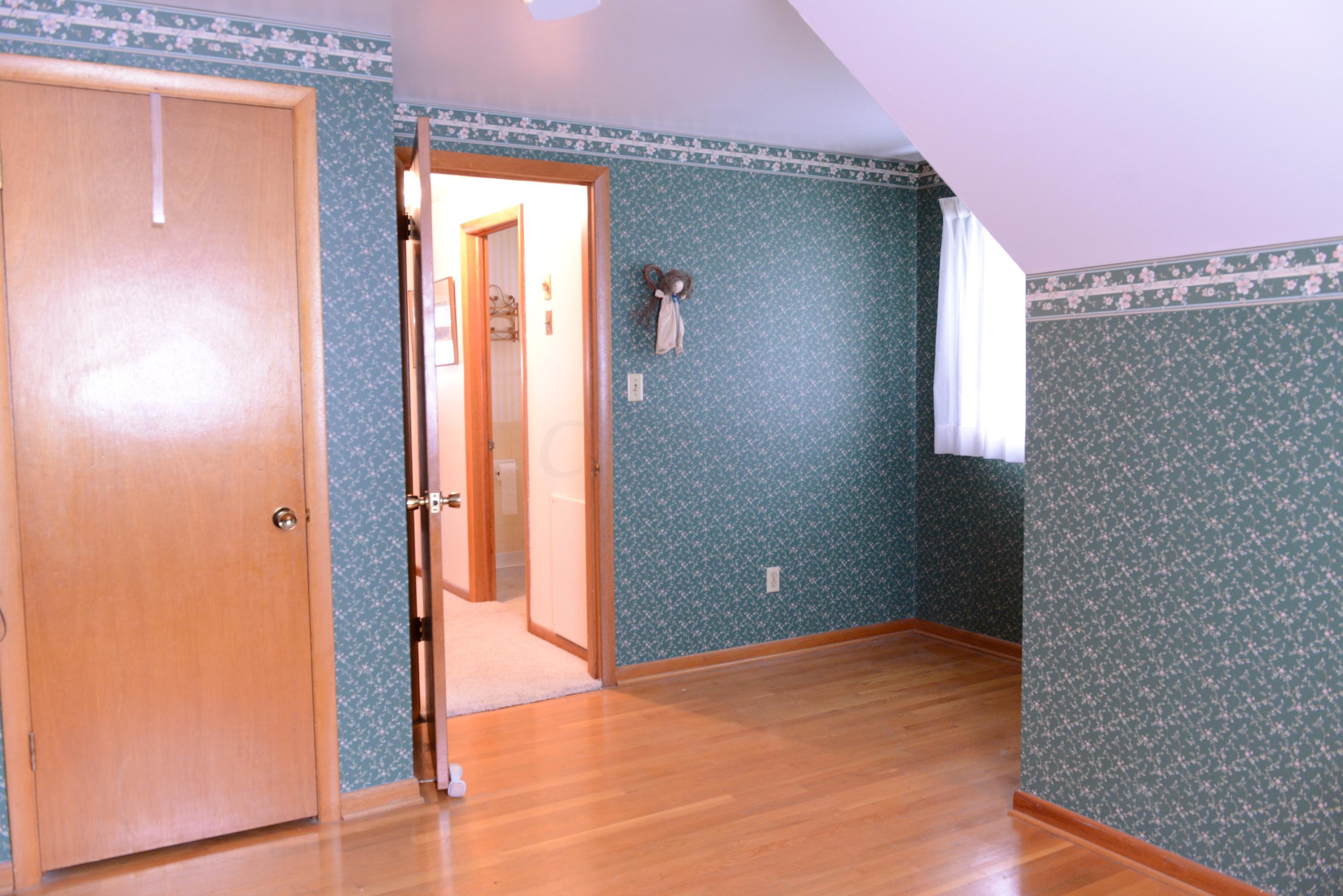 115 South Hamilton Road Columbus, OH 43213 - Photo 32 of 51