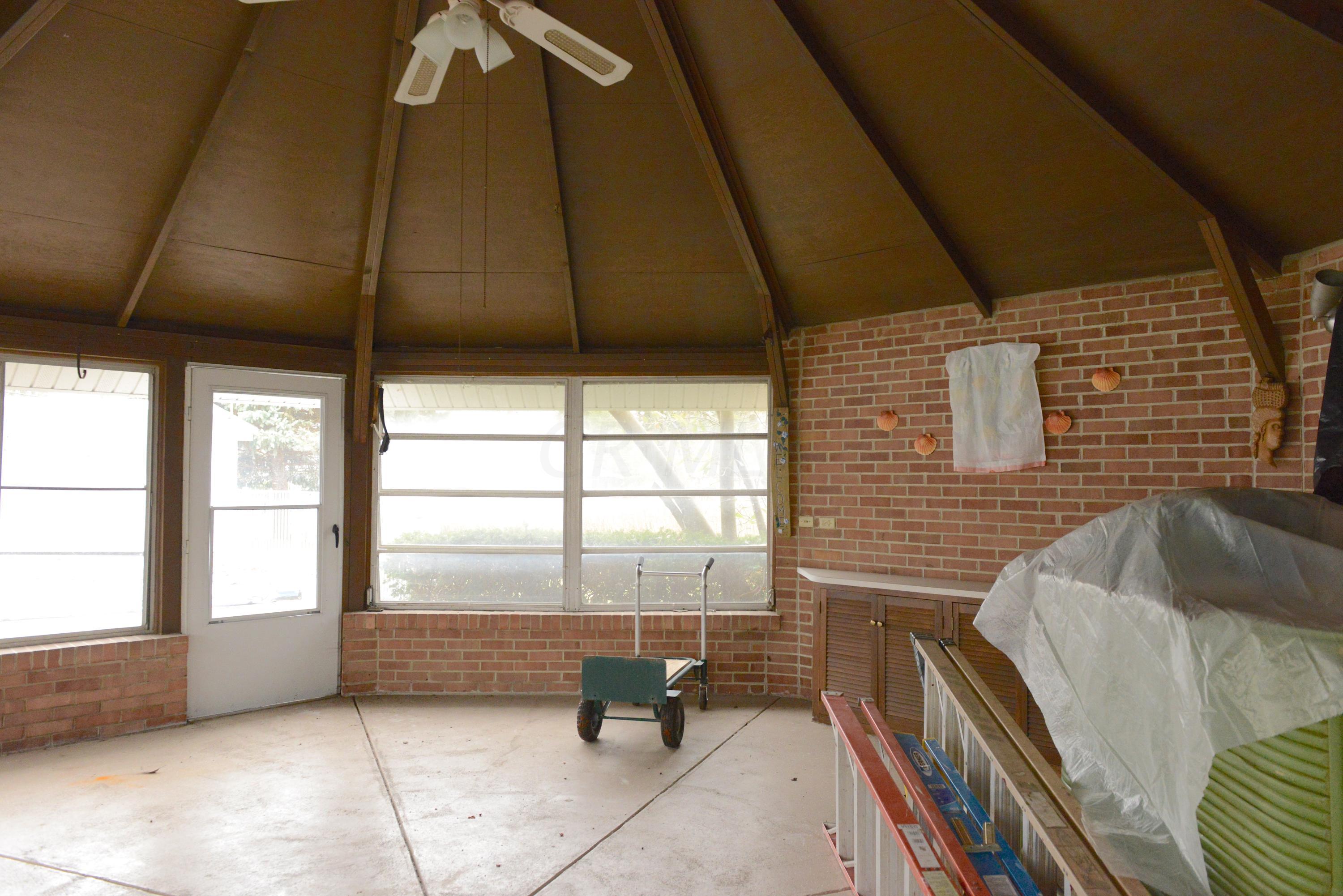 115 South Hamilton Road Columbus, OH 43213 - Photo 40 of 51
