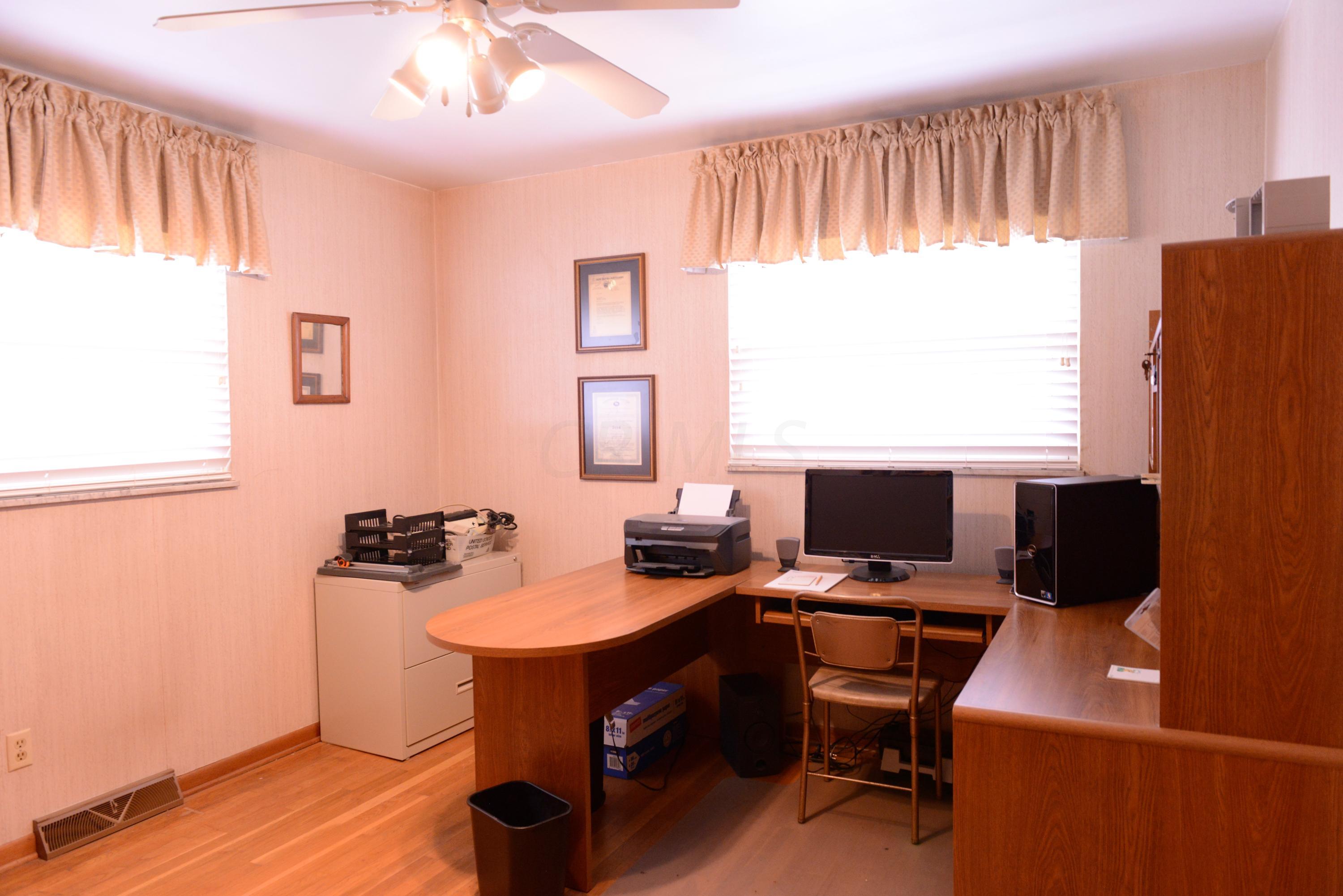 115 South Hamilton Road Columbus, OH 43213 - Photo 6 of 51