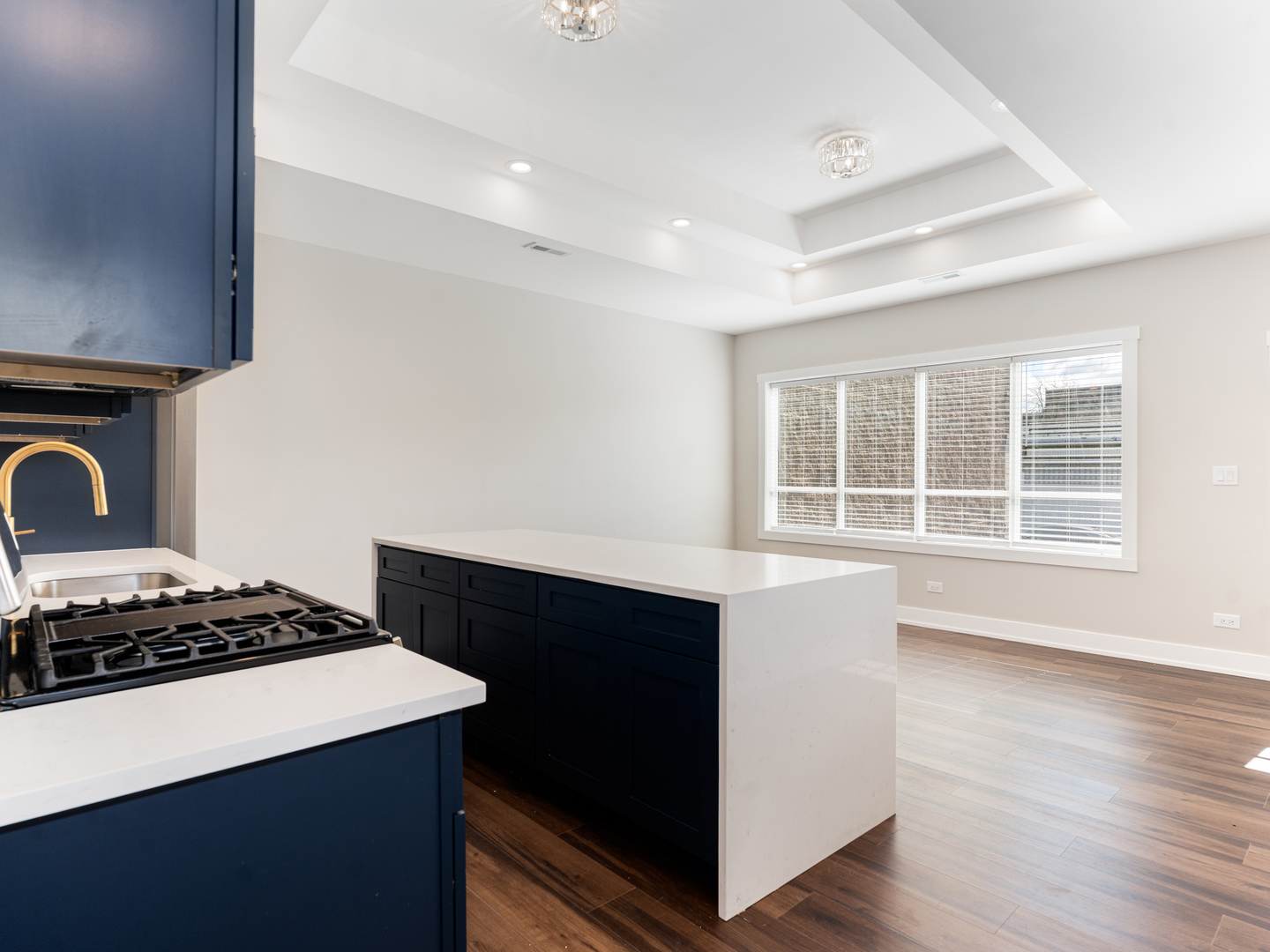 638 West 47th Street Chicago, IL 60609 - Photo 10 of 24 a kitchen with a stove and a refrigerator